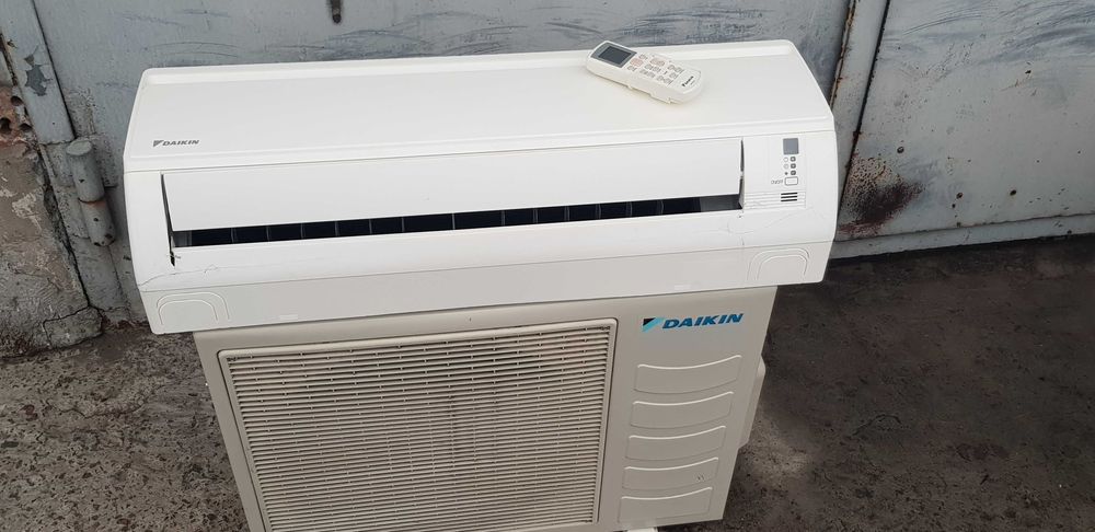 Продаётся б.у кондиционер 9ка Daikin FTYN25LV1B /RYN25LV1B на 25 м.кв.