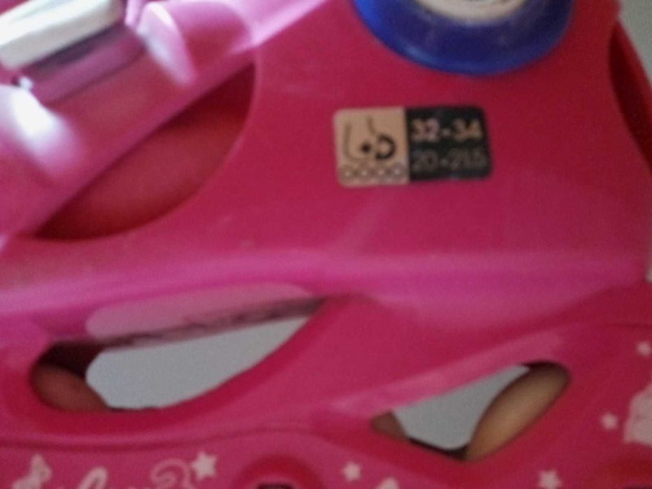 Conjunto de patins 32/34 e capacete ajustável