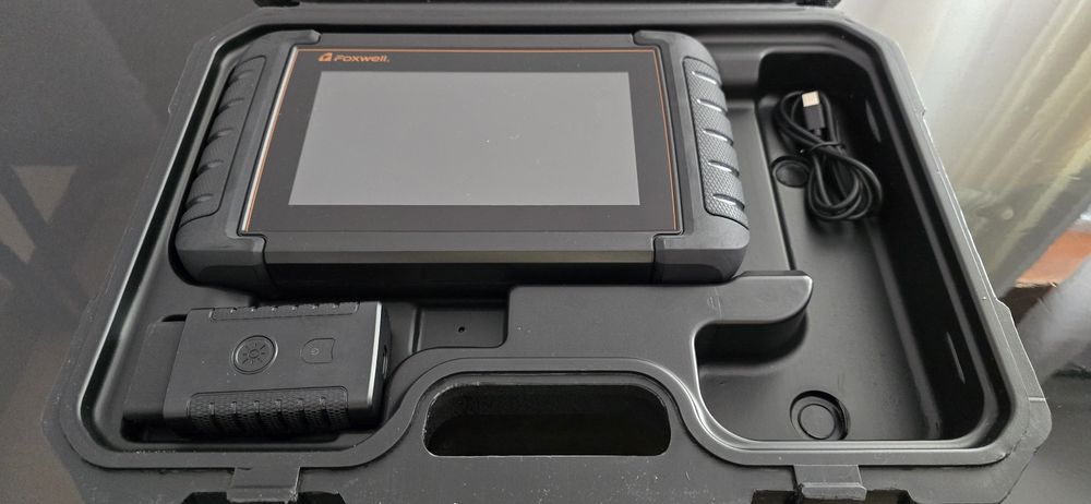 Foxwell PRO - Diagnóstico de Viaturas Sem Fio NT809BT