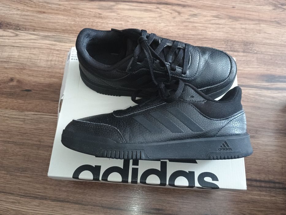 Sprzedam buty adidas 36 2/3 do wkładki 24cmdki