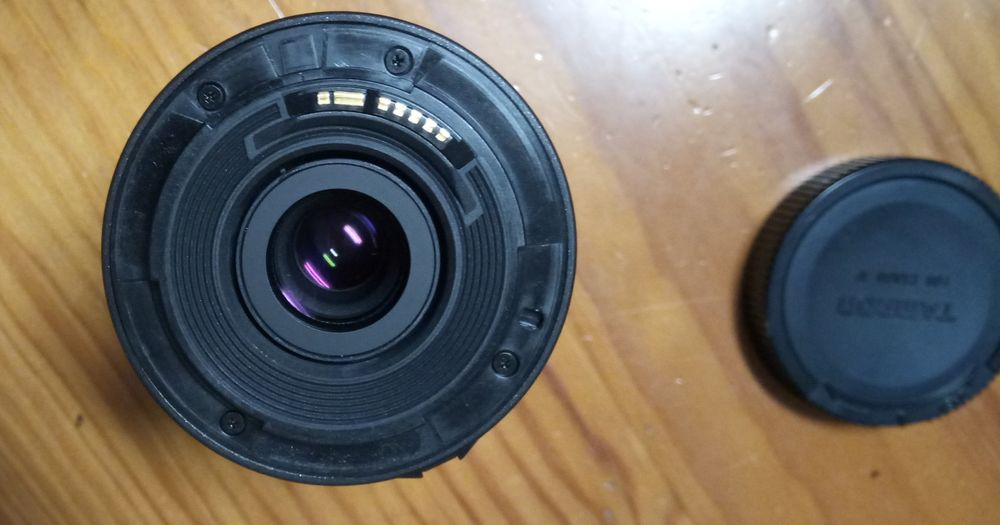 Objectiva Tamron 210-80