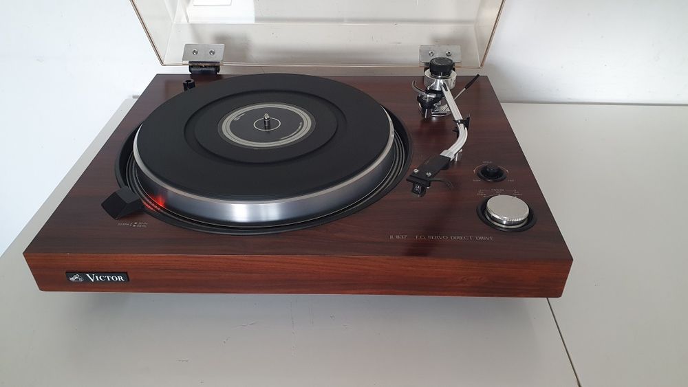 Victor JL-B37 gramofon . Stan kolekcjonerski