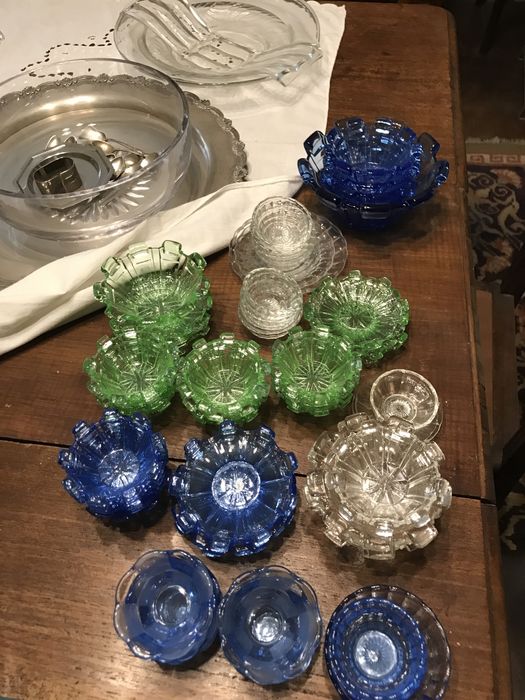 Taças, Garrafas, Caixa de cristal e outros