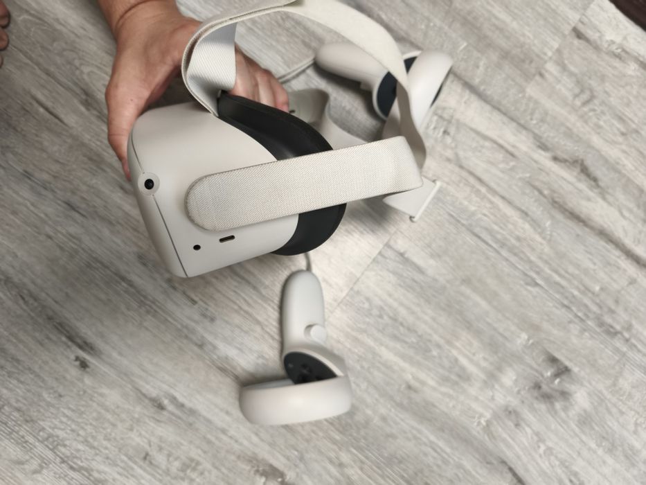 VR-окуляри Meta Oculus Quest 2 128GB в чудовому стані Гарантія! +Контр