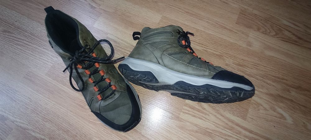 Trzewiki zima khaki sznurowane 42