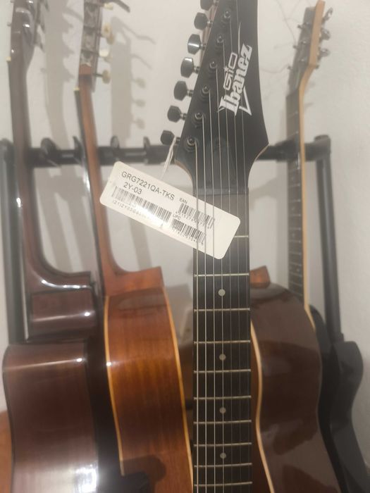 Ibanez 7 cordas nunca usada