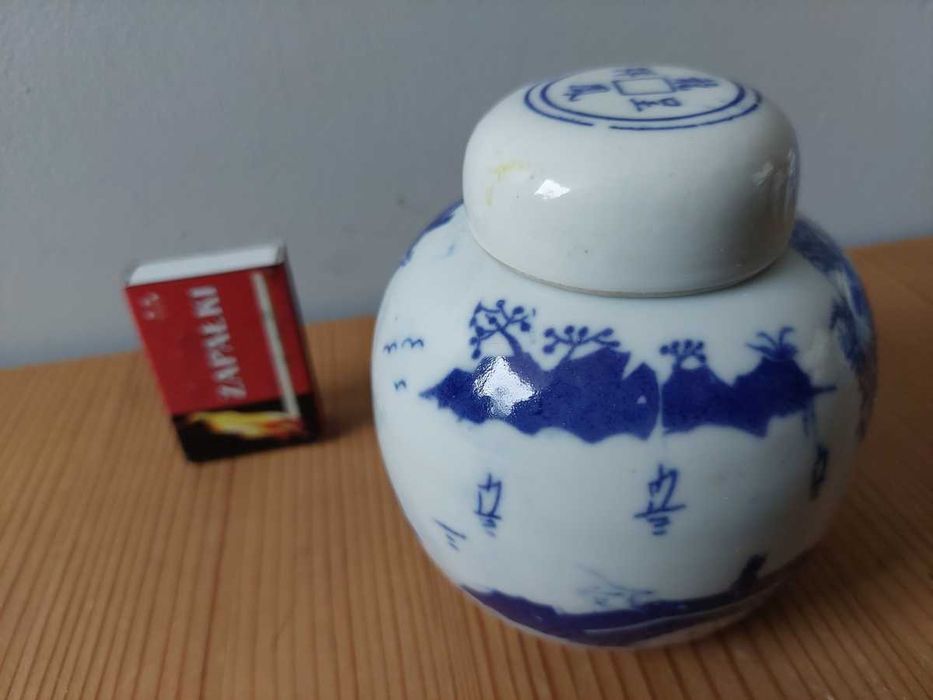 Chiński porcelanowy pojemnik, kobalt