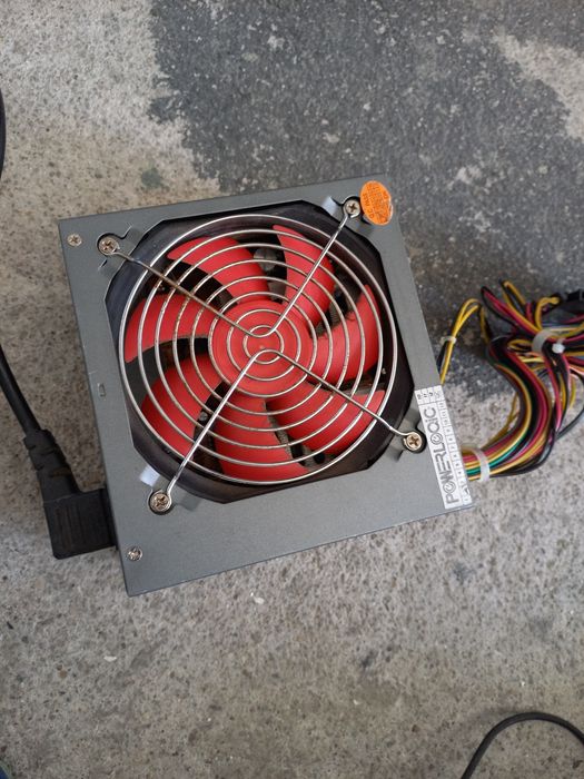 3 moderbord  de pc e duas fontes