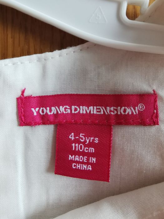 Sukienka Young Dimension rozm. 110