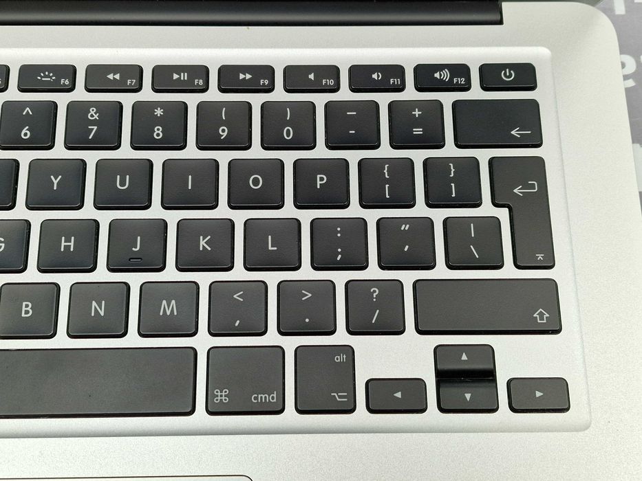 Macbook Air 13 2017/ i5 1.80 GHz/ 8GB/ 128GB/ Bateria serwis