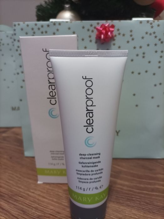 Maska z aktywnym węglem głęboko oczyszczająca Clear Proof MARY KAY