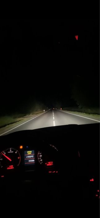 Reflektory audi a4b6 biled Valeo