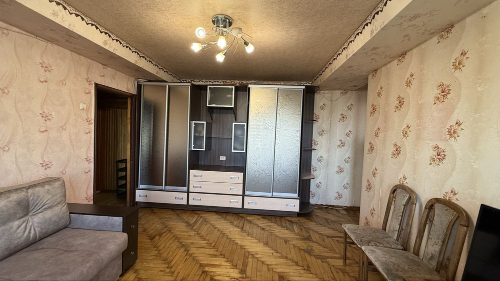 Продается 3-х комн. кв. в центре