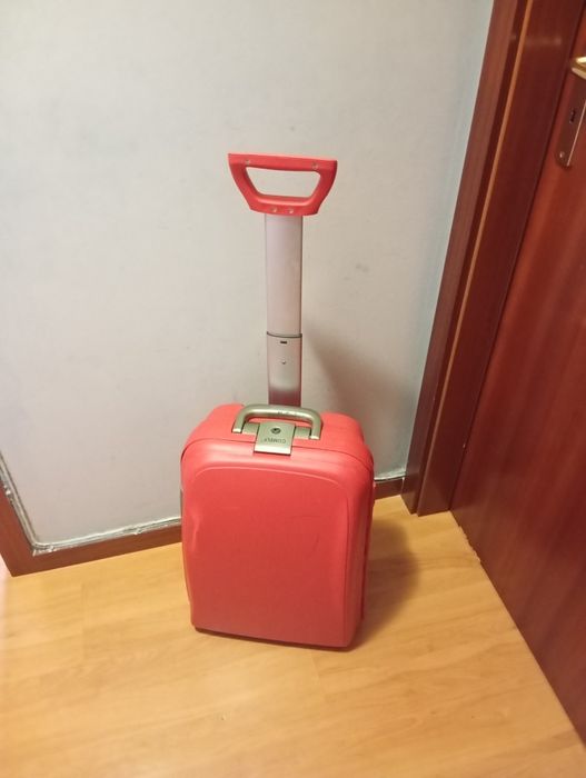 Vendo mala de viagem, mala de cabine