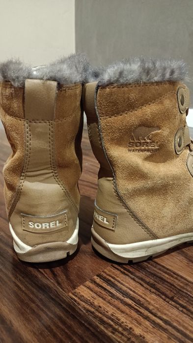 Buty chłopięce zimowe 33