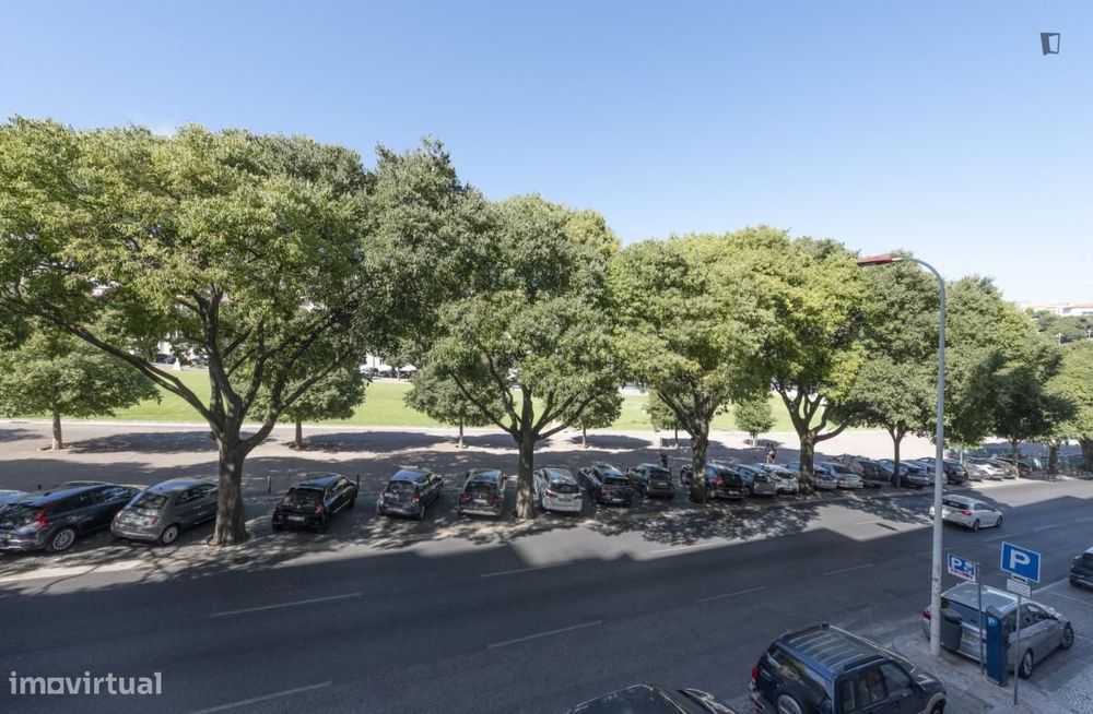 Quarto - localizado em Alameda Lisbon