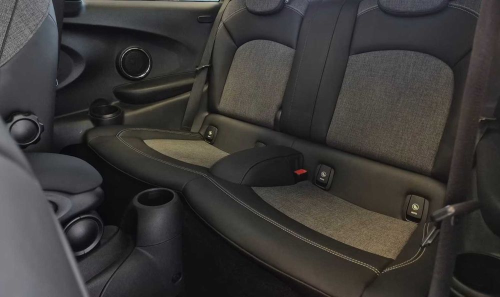 Mini couper one 1.6D full extras (2017)  farois bi-xenon