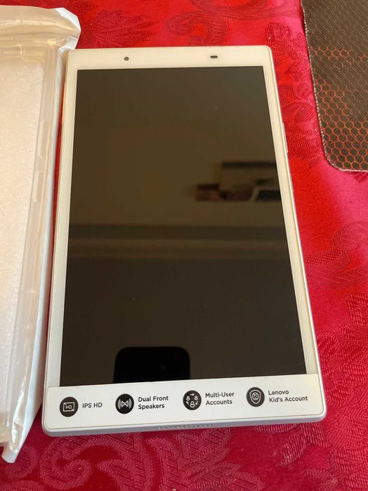 TABLET LENOVO 2szt TB-8504 Dual-Sim Etui + Duo USB CAR Charger GRATIS