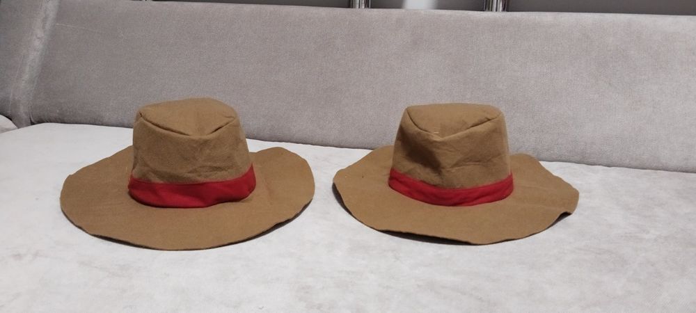 Нові шляхи, капелюх для ковбоїв