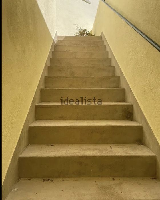 Apartamento T1 totalmente remodelado – Carrasqueiro- Arruda dos Vinhos