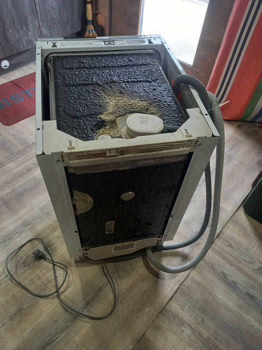 Посудомийка zanussi zdt5152