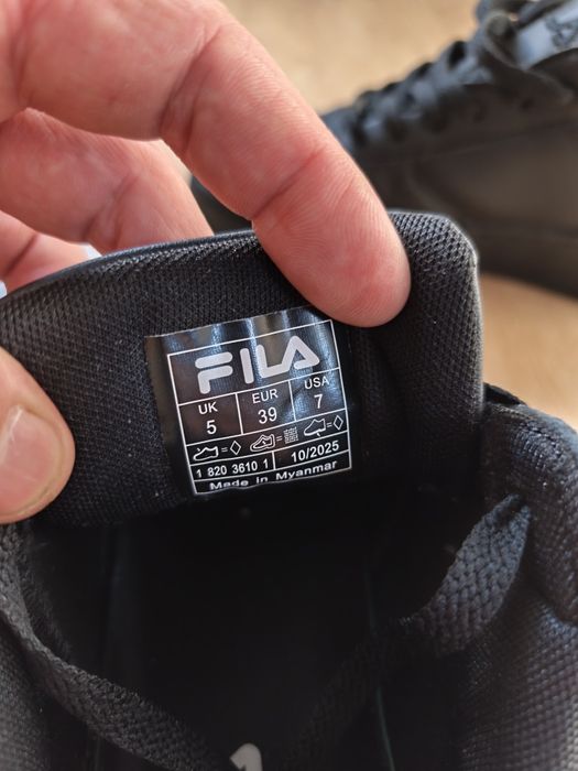 Sprzedam buty Fila rozmiar 39