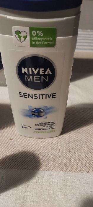 Nivea men  Sensitive Care zestaw -żel pod prysznic, krem,dezodorant