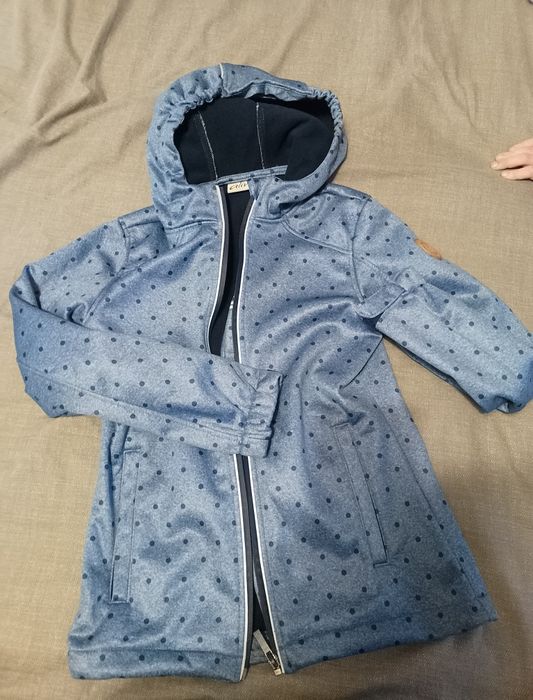 Одяг на дівчинку 8-9 років у гарному стані