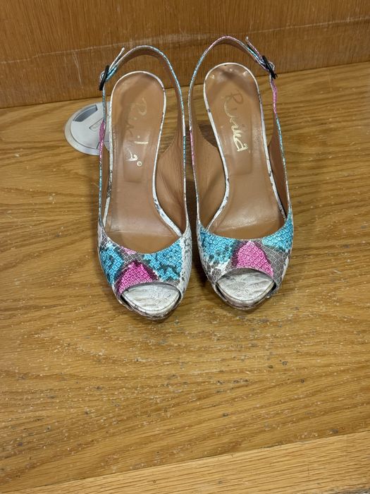 Sapatos e Sandalias