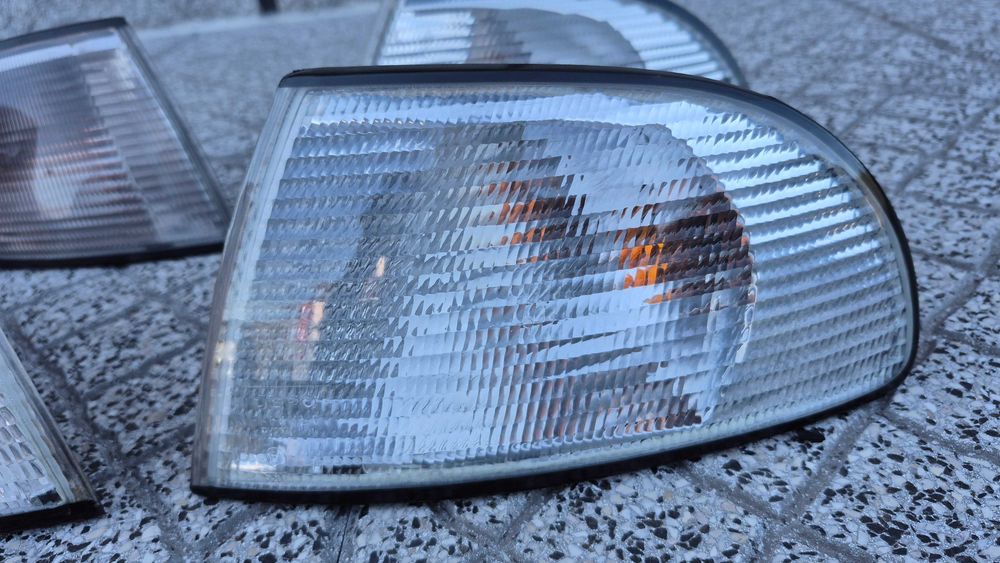 AUDI A4 B5 (8D)-PISCA/ÓTICA DIREITO-ESQUERDO 94 até 1999 Pré-Facelift