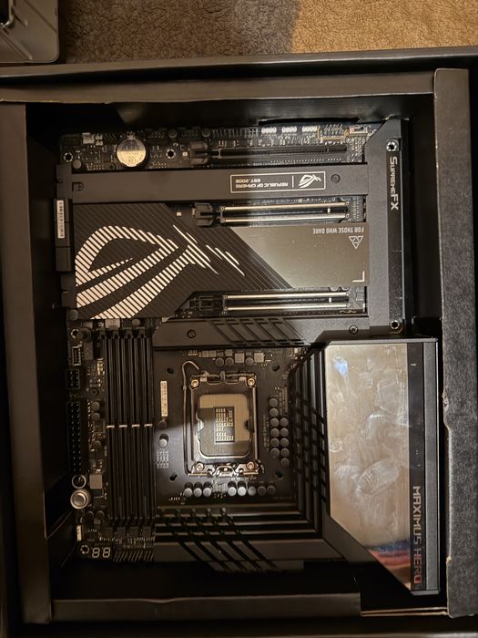 Plyta glowna Asus Rog Maximus Z790 Hero