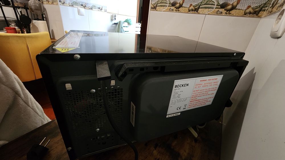 Microondas Becken 25L