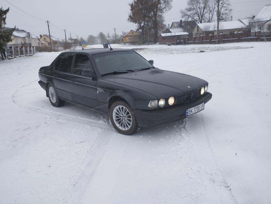 Продам БМВ 730 газ бензин