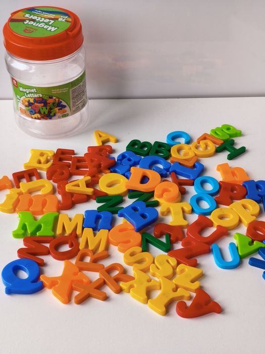 Магнітні букви і цифри. Англійський алфавіт.