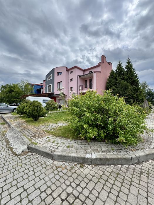 Продаж котеджу з ремонтом Солонка / Стрийська