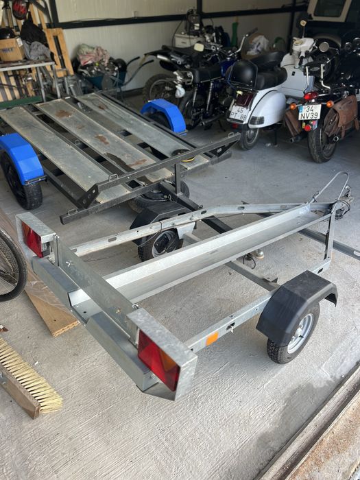 Reboque Mota igual a novo