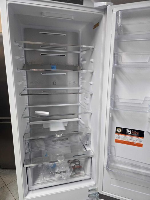 OUTLET nowa Lodówka do zabudowy 193,5 cm Whirlpool WHC20T352 gw 2 l U5