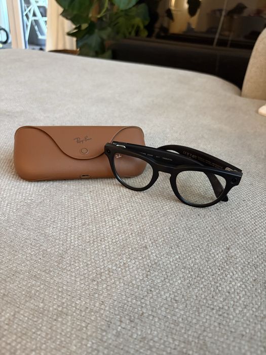 Ray-Ban Meta Smart Glasses