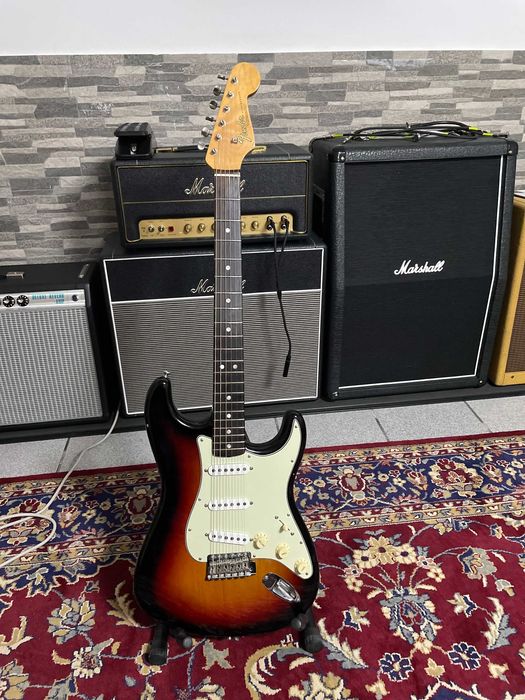 Gear estudio, Fender Stratocaster, Amp Marshall, vários pedais