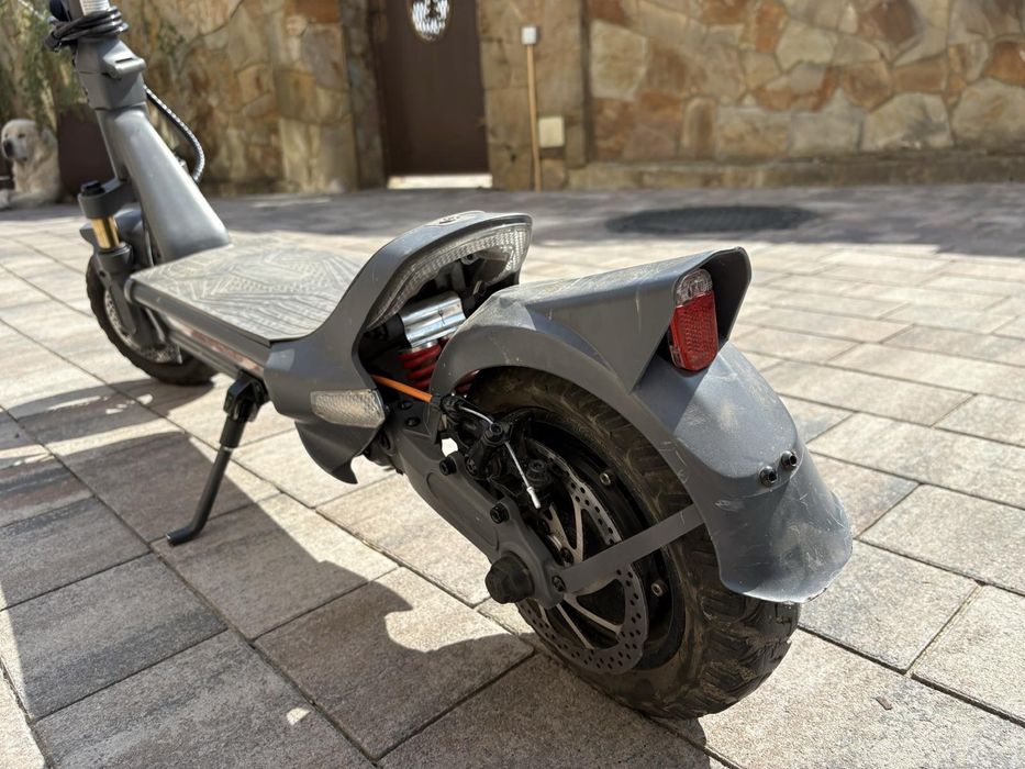 Електросамокат  Cunfon , rz800