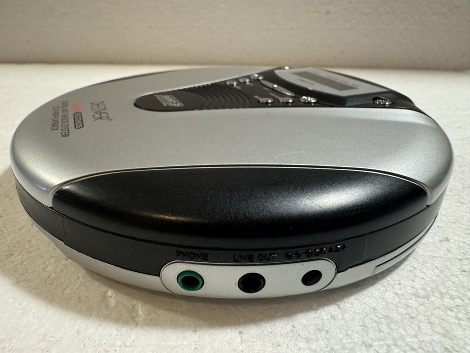 Leitor de CDs portátil