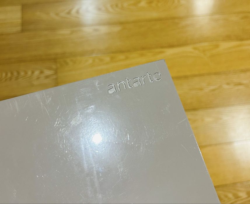 Consola Suspensa hall de entrada - Antarte