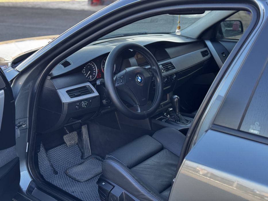 BMW E60 525d автомат
