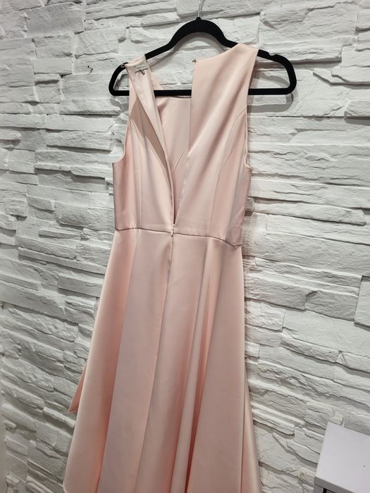 Sukienka satynowa rozm. 38