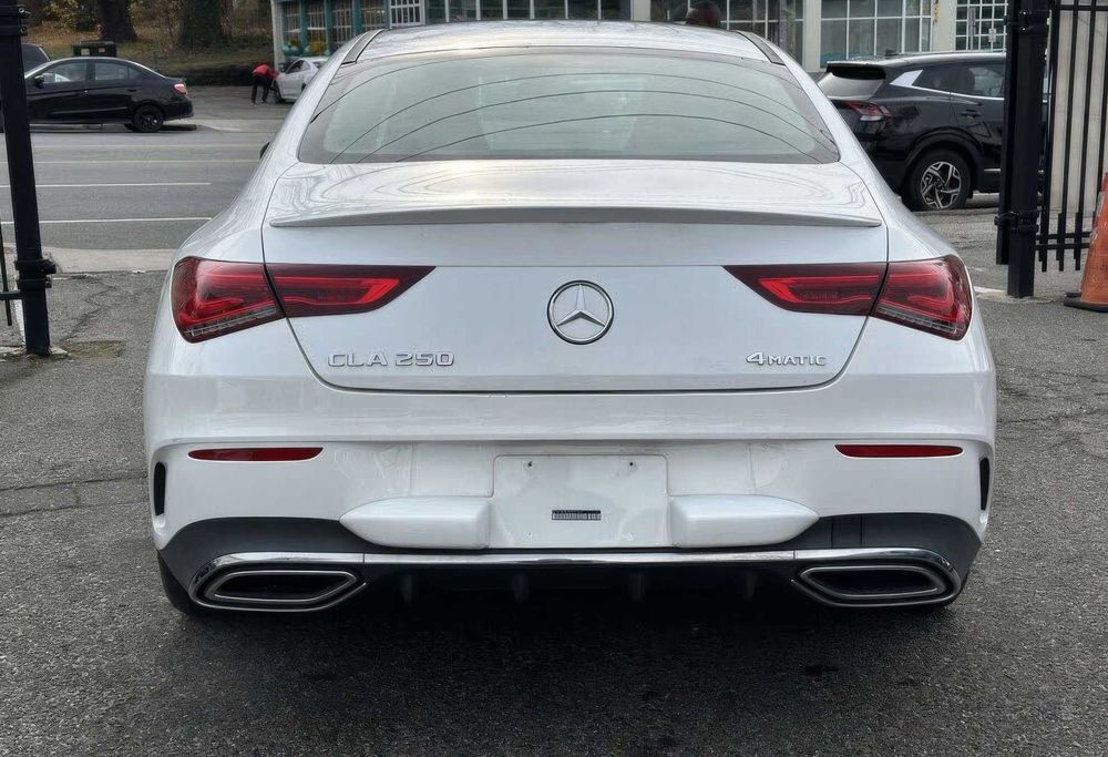 Mercedes-Benz CLA 250 4MATIC      2021