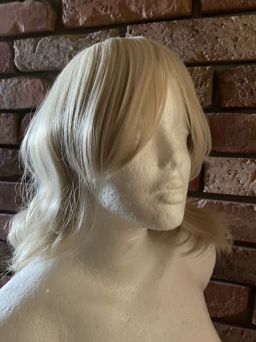 Wlosy blond peruka