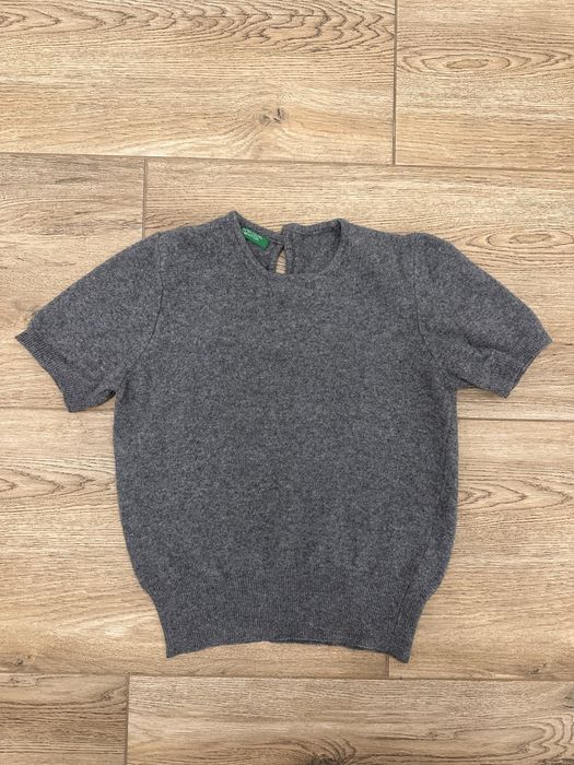 сіра кофтинка з коротки рукавом вовна benetton