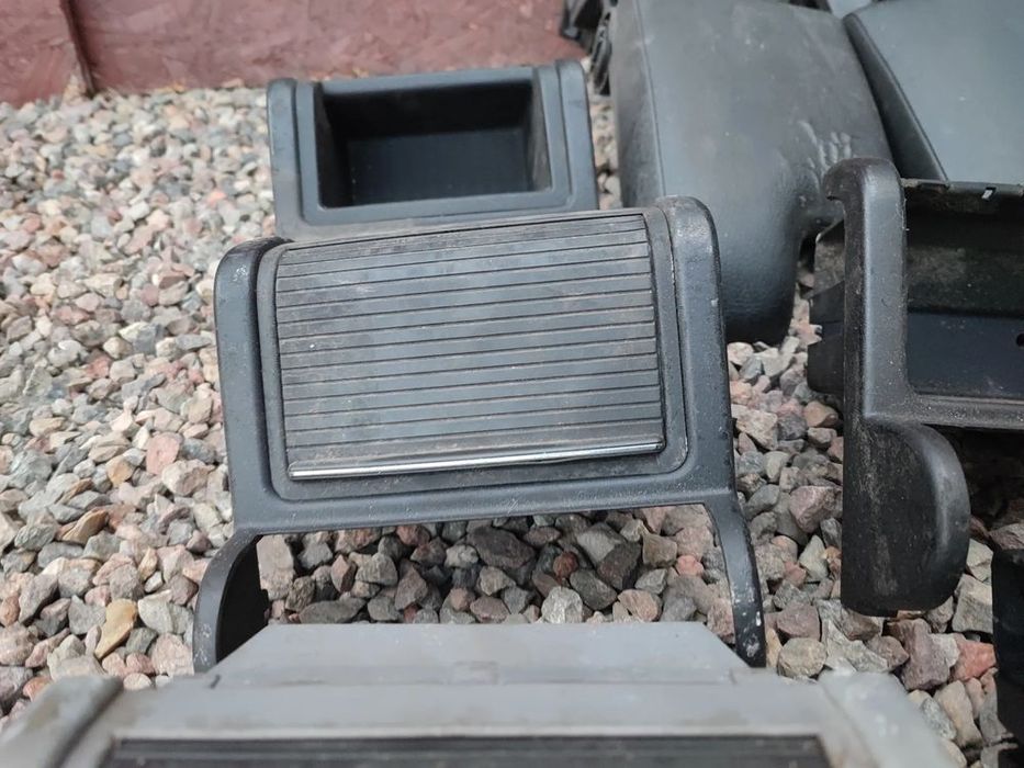 bmw e46 coupe / cabrio / sedan / touring oryginalne elementy podłokie