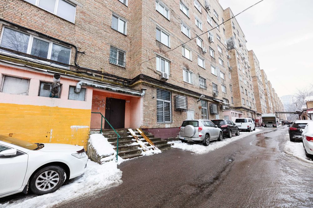 Берестейський проспект 20, в Києві, КПI, Охматдит