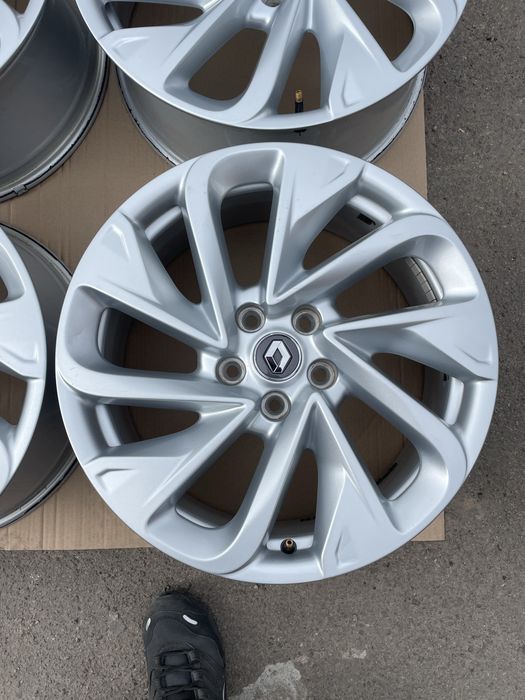 Диски 5/114.3/ R18/ DIA 66.1/ ET 39/ Renault Talisman / Renault Espace